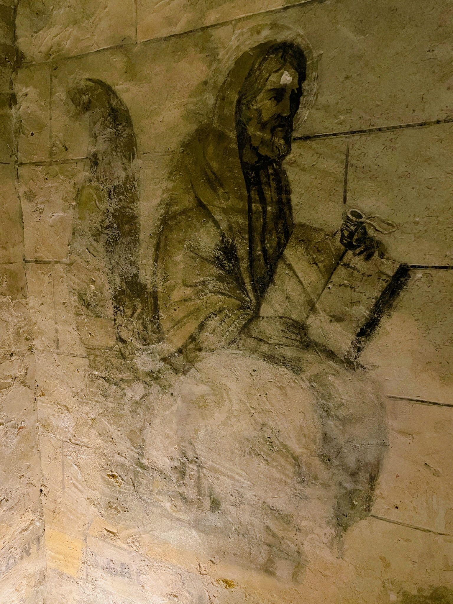 Peintures dans la crypte de Boulogne sur Mer, Côte d'Opale